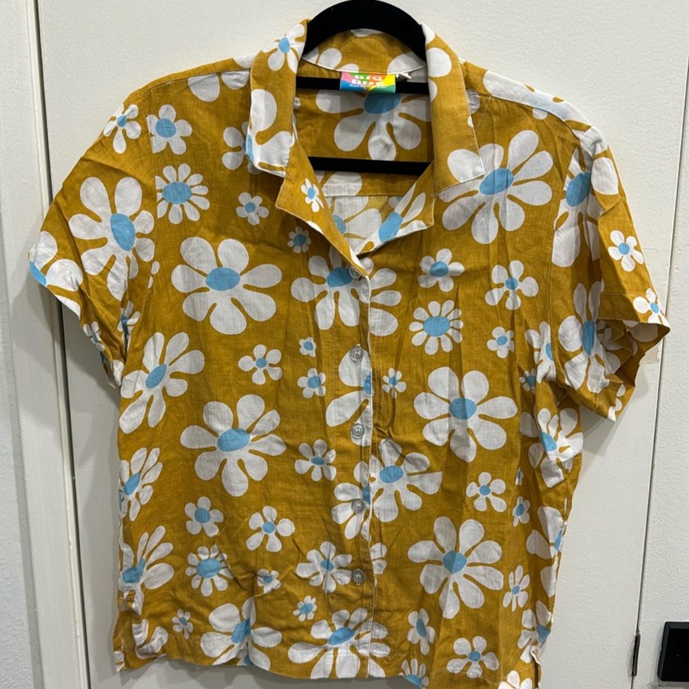 Big Bud Press flower button down
